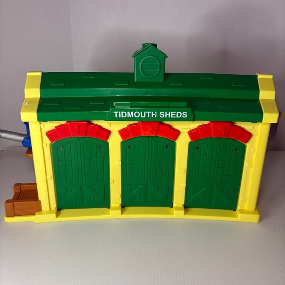 Thomas The Train Tidmouth Sheds From Discover Junction Playset Shed Only WORKS - Picture 1 of 14